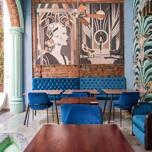 4* Hotel Casa